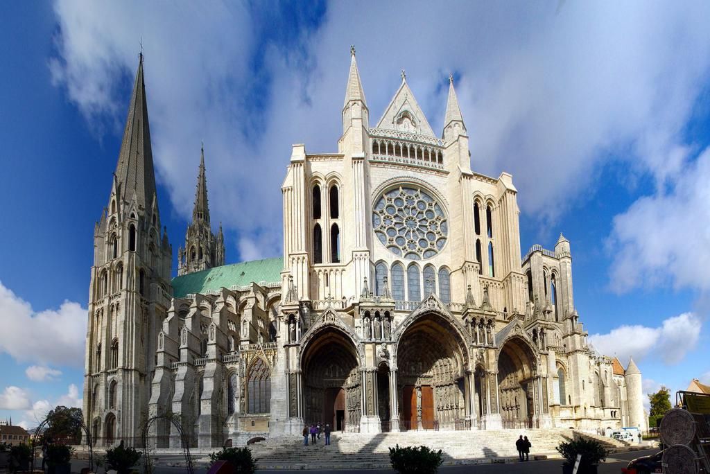 Tour of Chartres